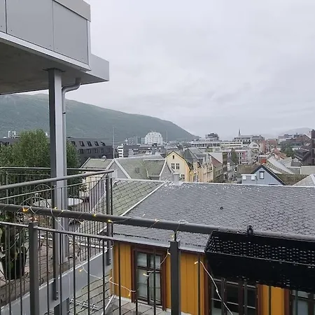 Cozy Studio Overlooking Downtown Apartmán Tromsø